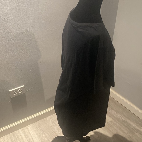 New never worn t-shirt - Unbreakable Breast Cancer Awareness Women’s design tee - Picture 5 of 9